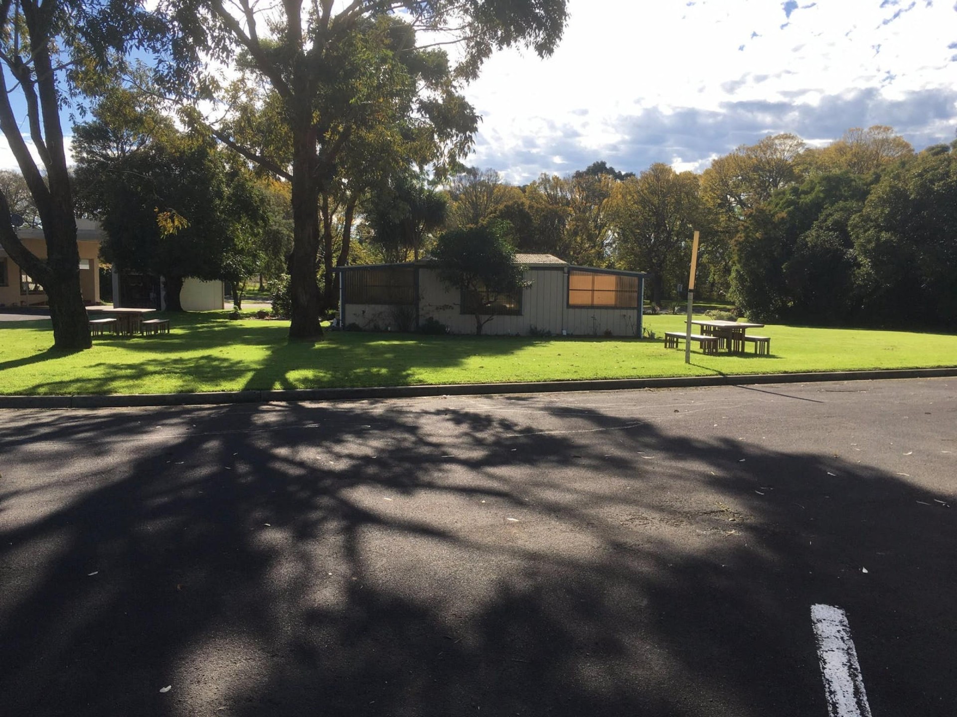 Very Busy 22 Room 647005 3