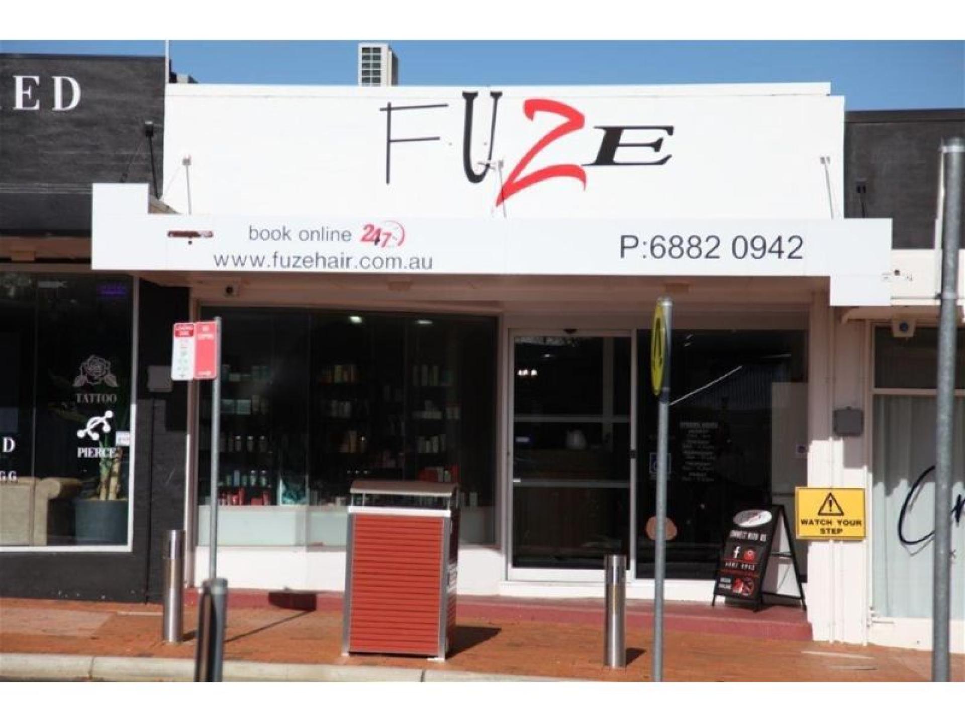 Thriving Hair Salon: Offered 647179 1