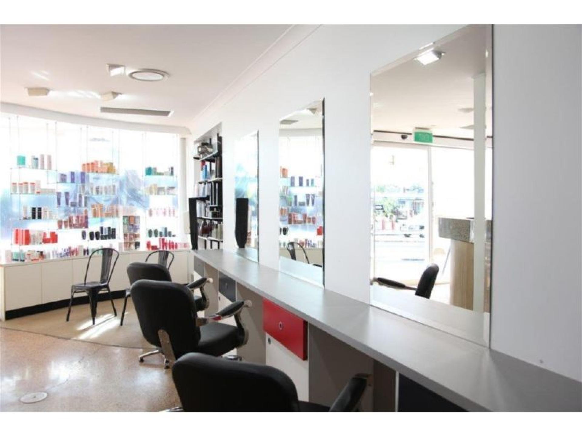 Thriving Hair Salon: Offered 647179 2
