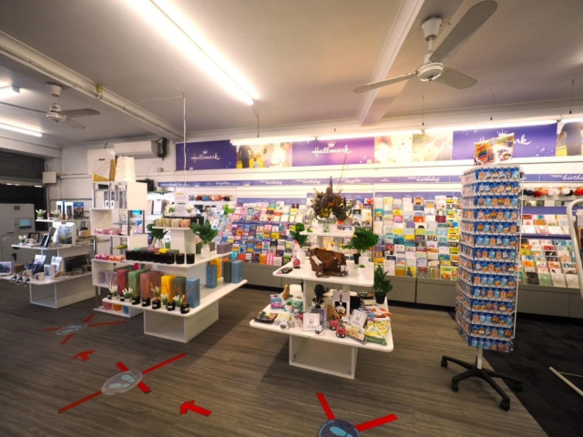 Unanderra Newsagencyright Price Right 647435 3