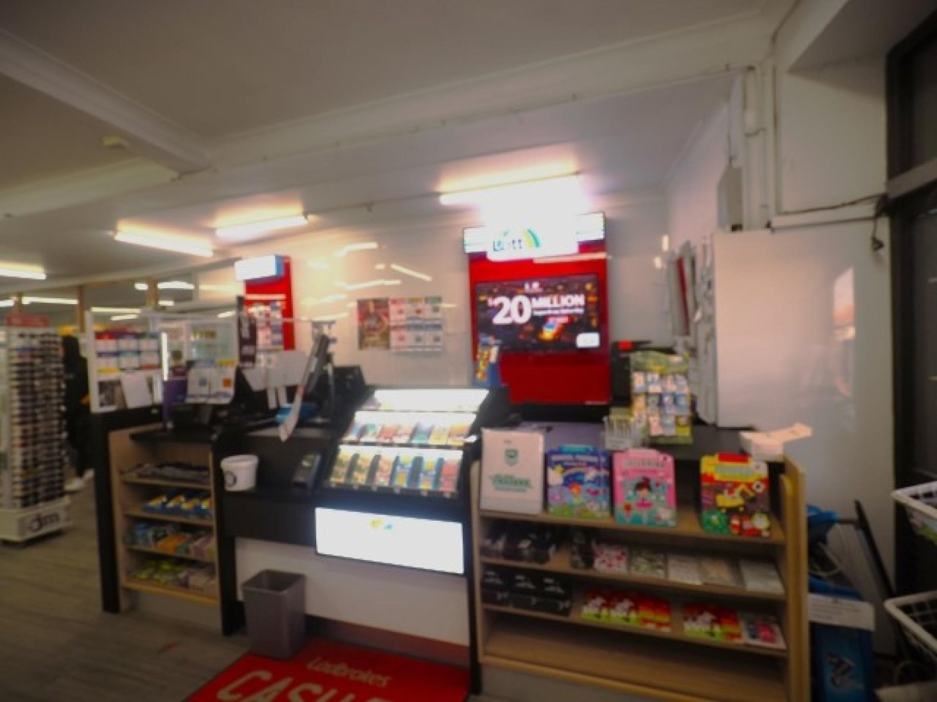 Unanderra Newsagencyright Price Right 647435 2