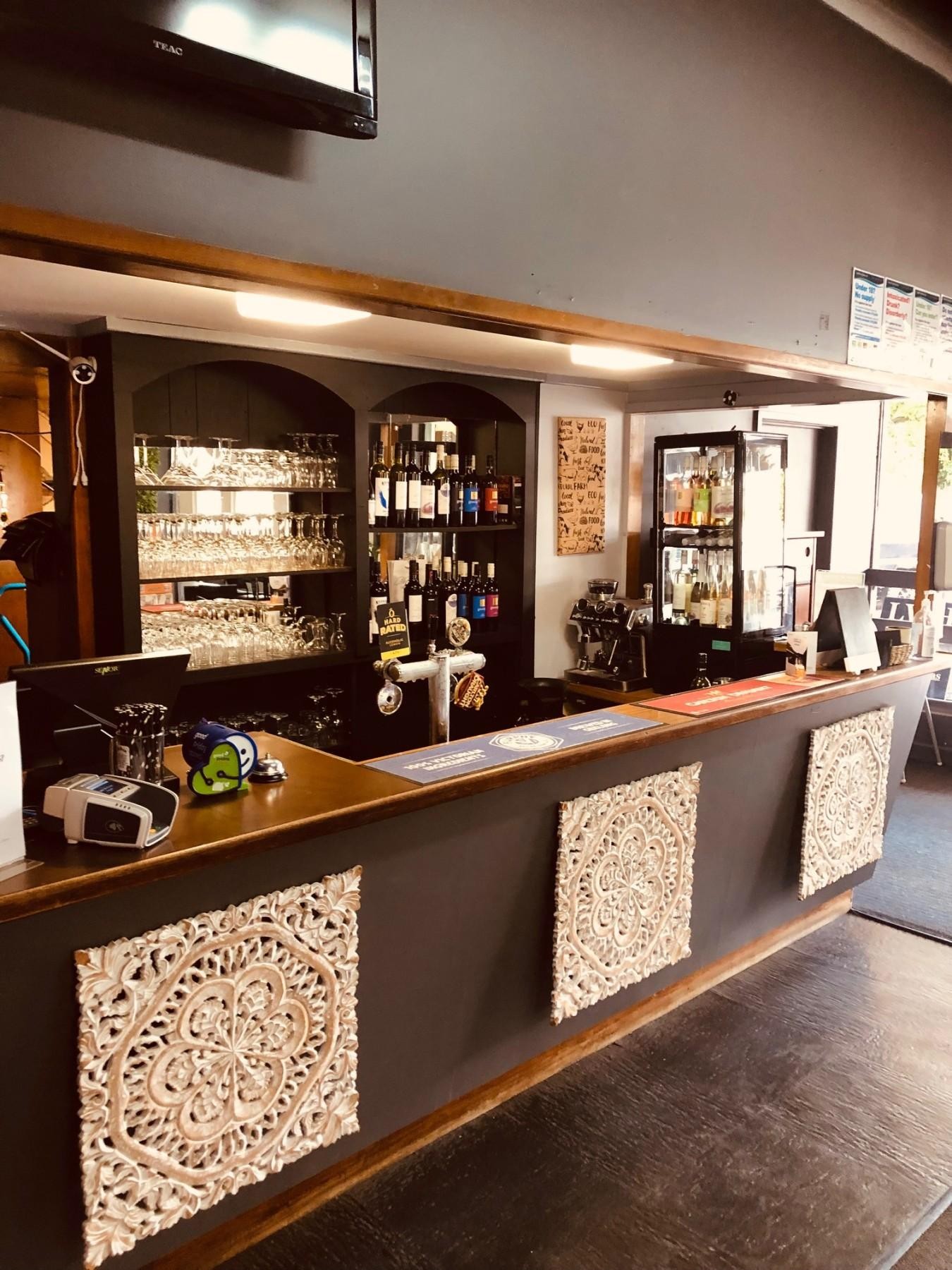Lake Wallace Hotel - 647924 2