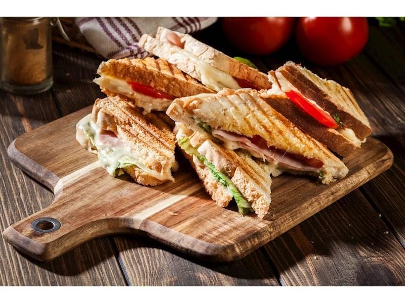 Franchised Restaurant/bar & Cafe 648061 3