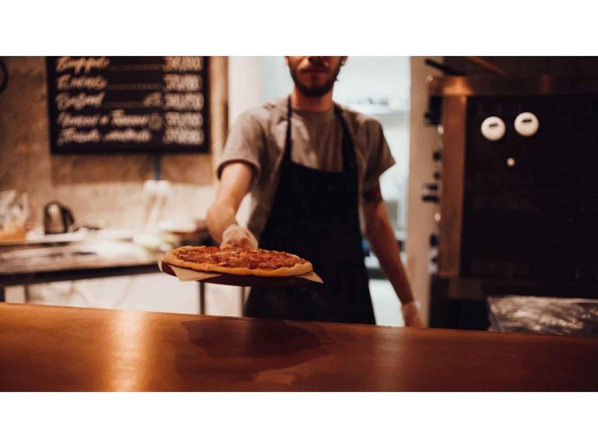 Efficiently Operating Pizzeria On 648067 1