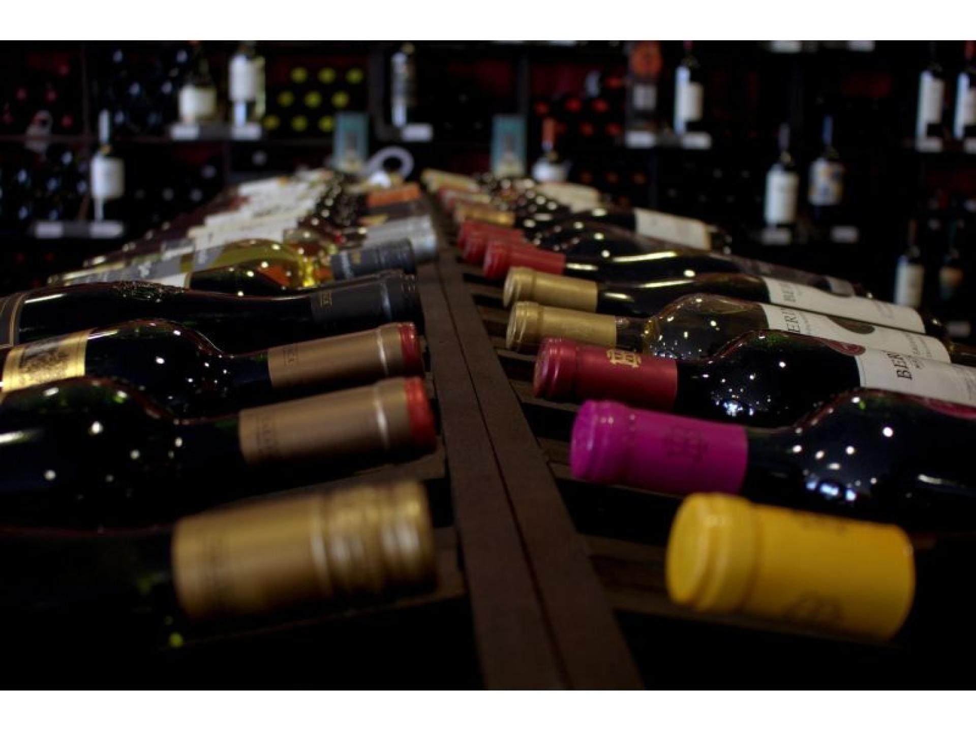 Western Suburbs Freehold Liquor 648354 1