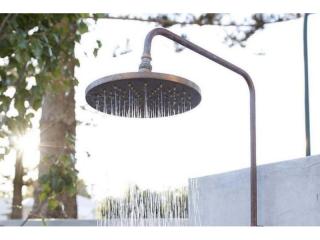 BOUTIQUE OUTDOOR SHOWER BUSINESS - UNDER OFFER