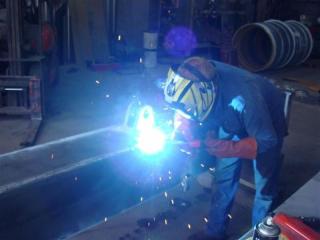 Leading Metal Fabrication Business with Comprehensive Support Services