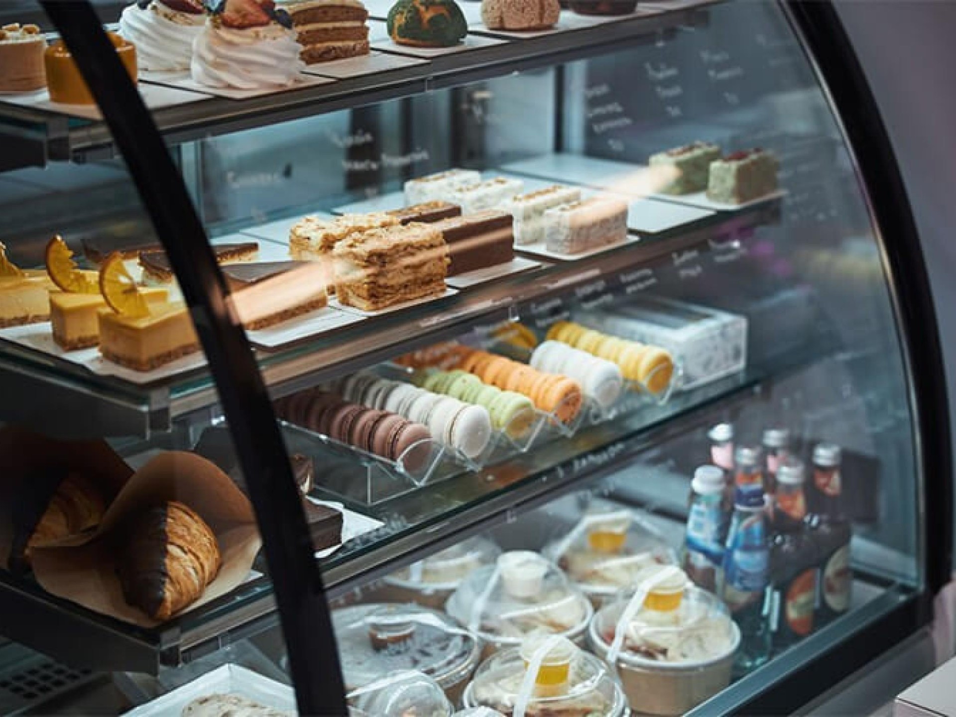 Fully Managed Commercial Refrigeration 648770 2