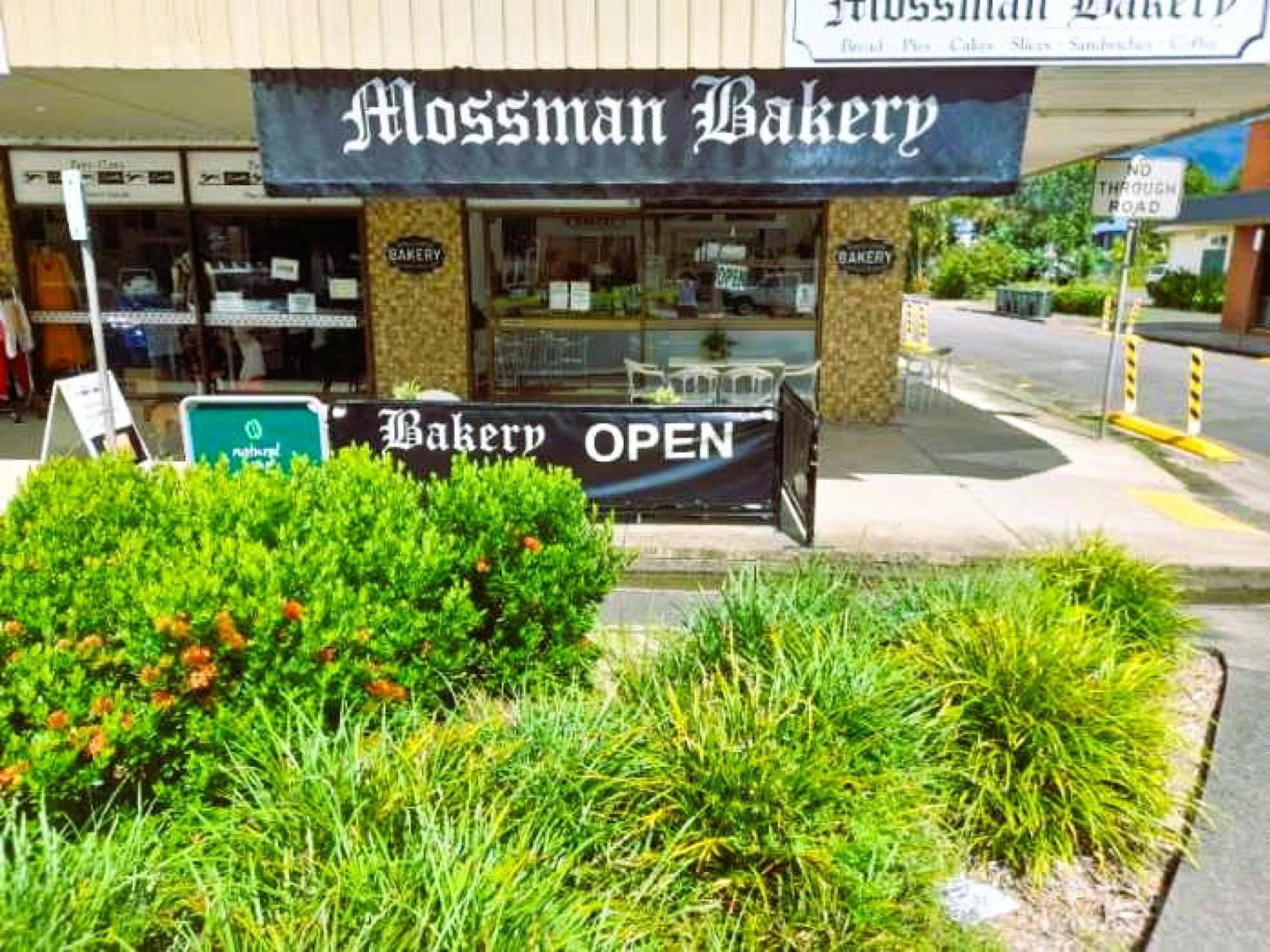 Mossman Bakery - Far 649042 3