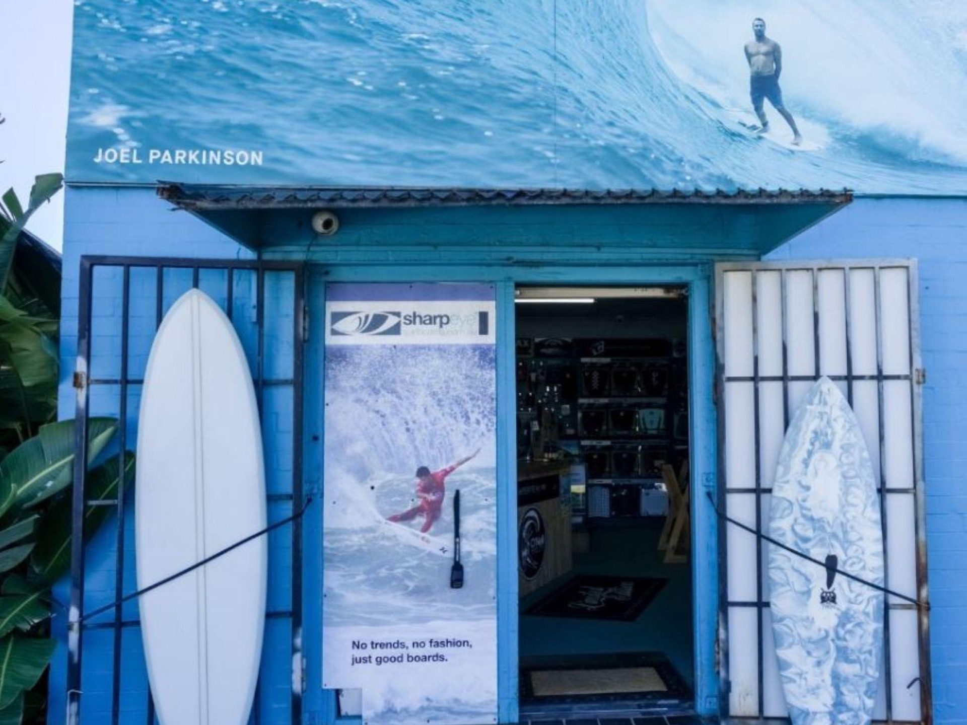Owner Operated Retail Surf 649376 1