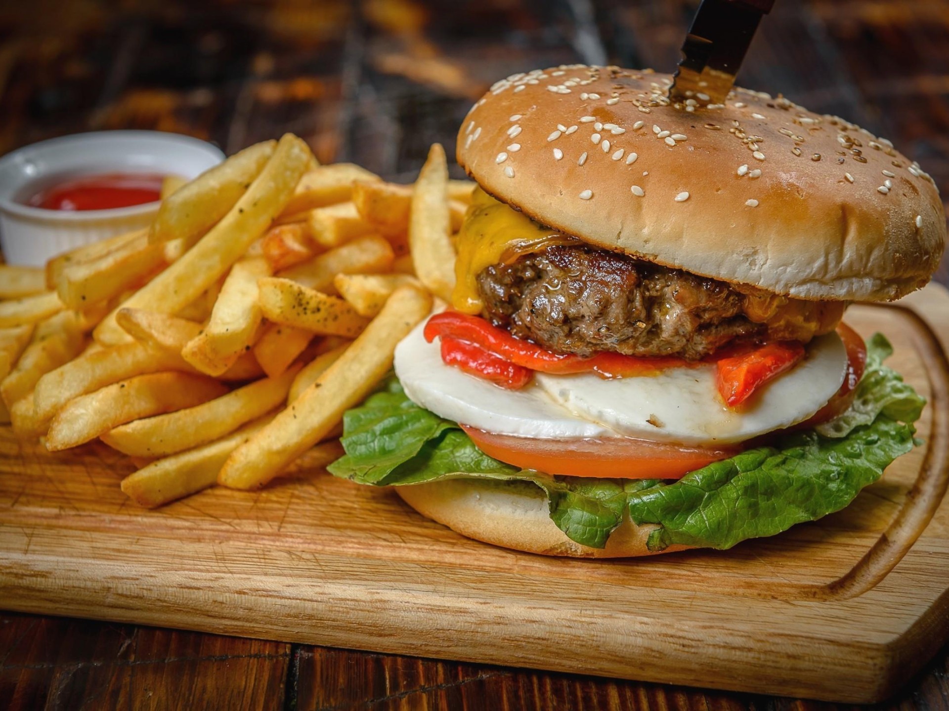 Under Contract Takeaway Convenience 650328 2