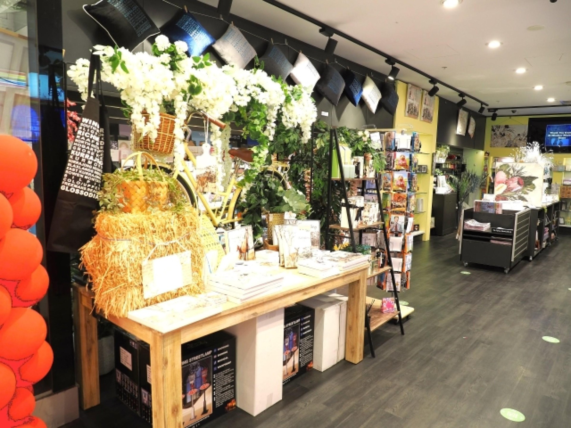 Windsor Riverview News - 650446 3