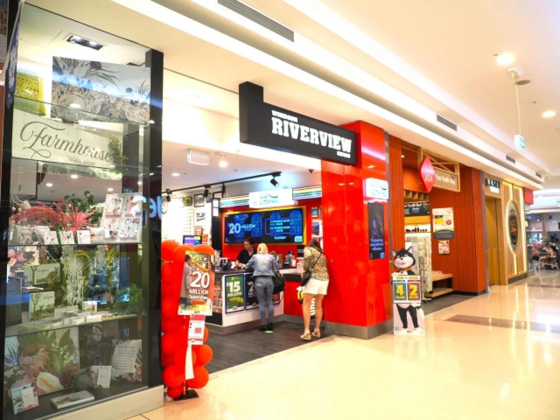 Windsor Riverview News - 650446 1