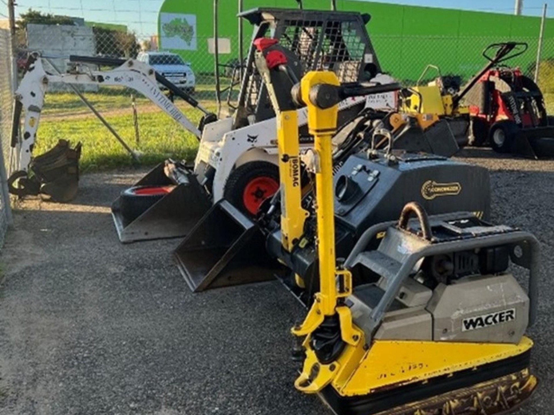 Plant Hire - 100% 650620 2