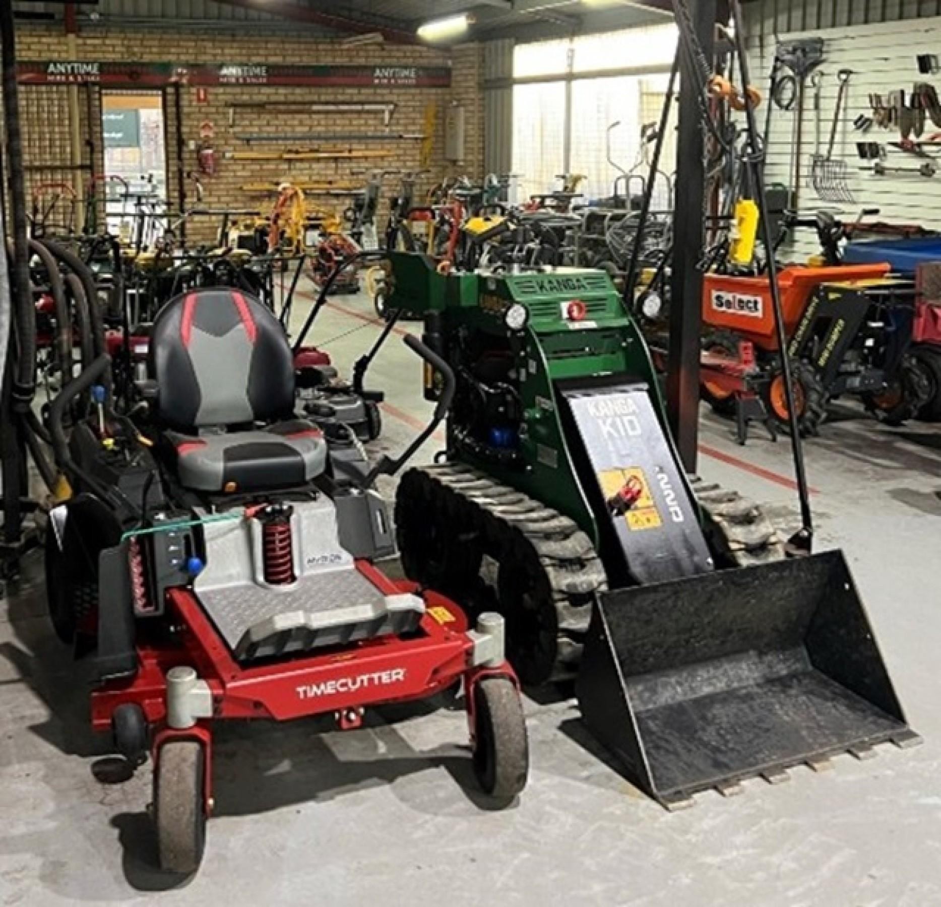 Plant Hire - 100% 650620 3
