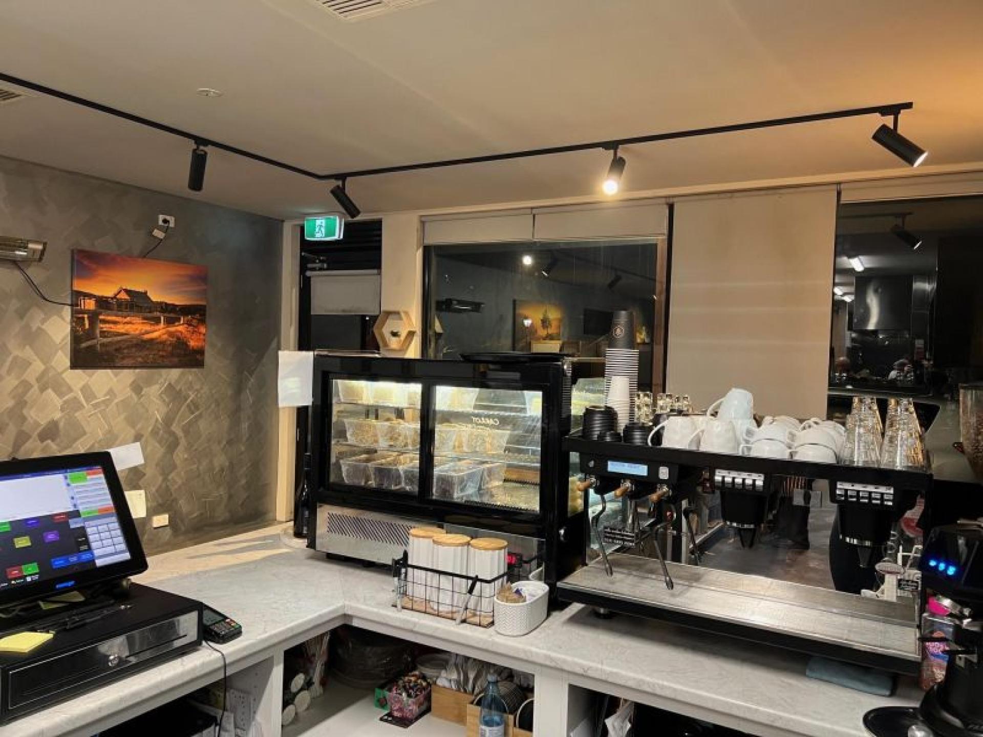 Sold - Licensed Cafe 651090 3