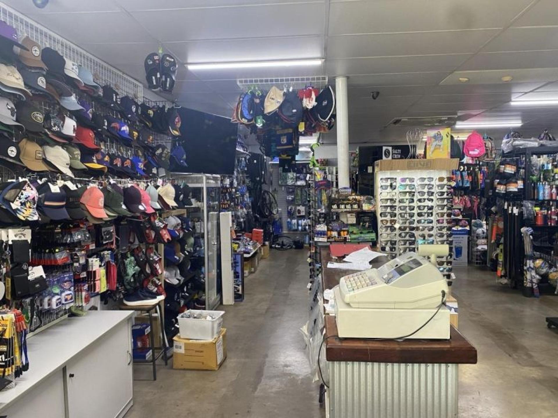 Thriving Regional Sports Clothing 651117 1