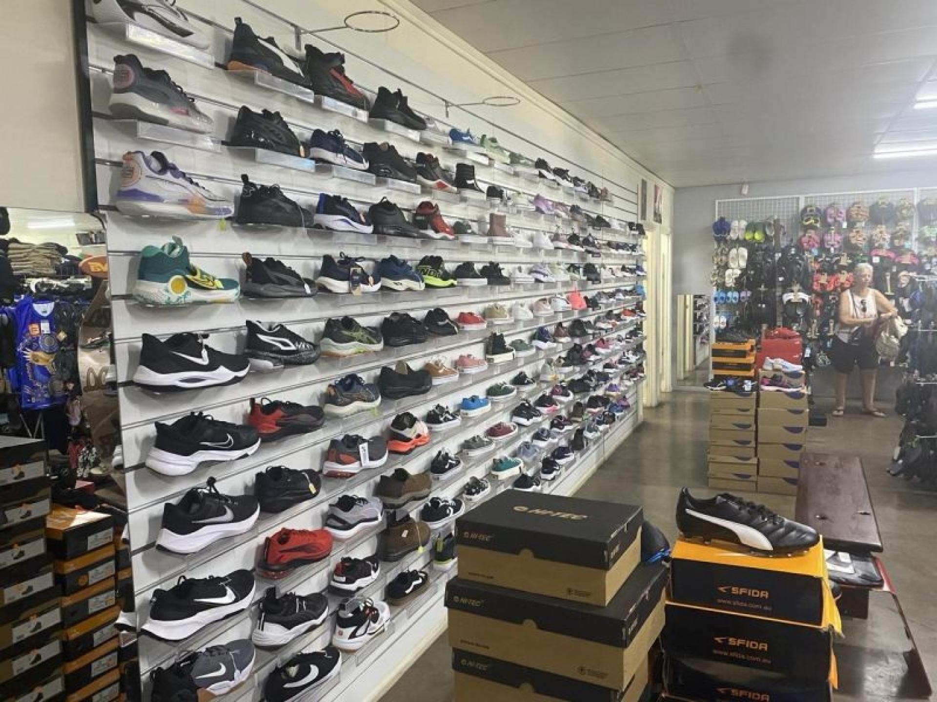 Established Sports And Adventure 651118 2