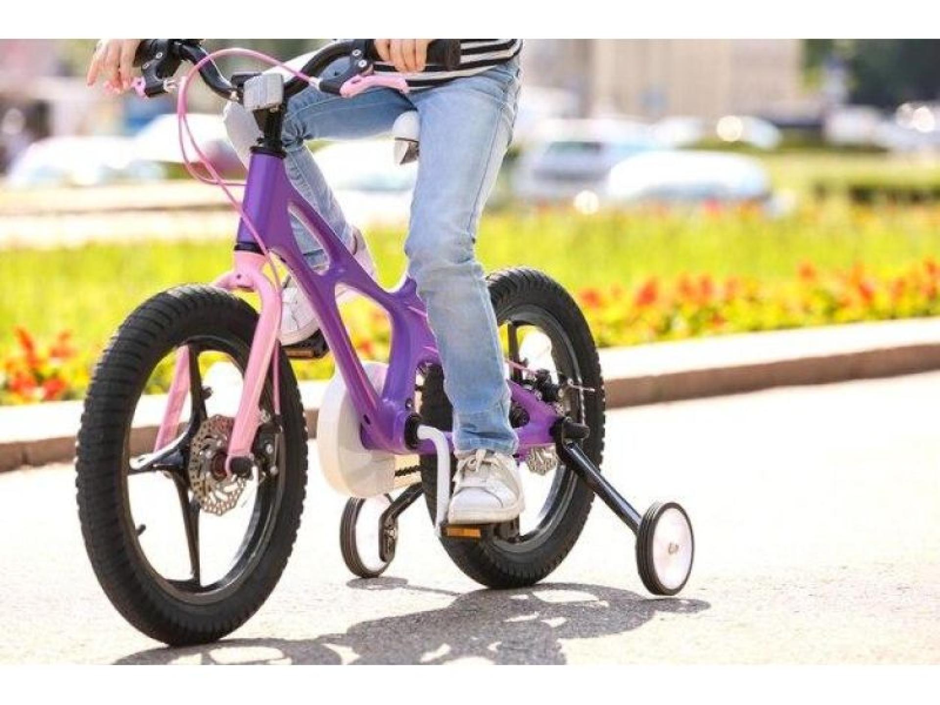 Online Businesses- 3 In 651893 2