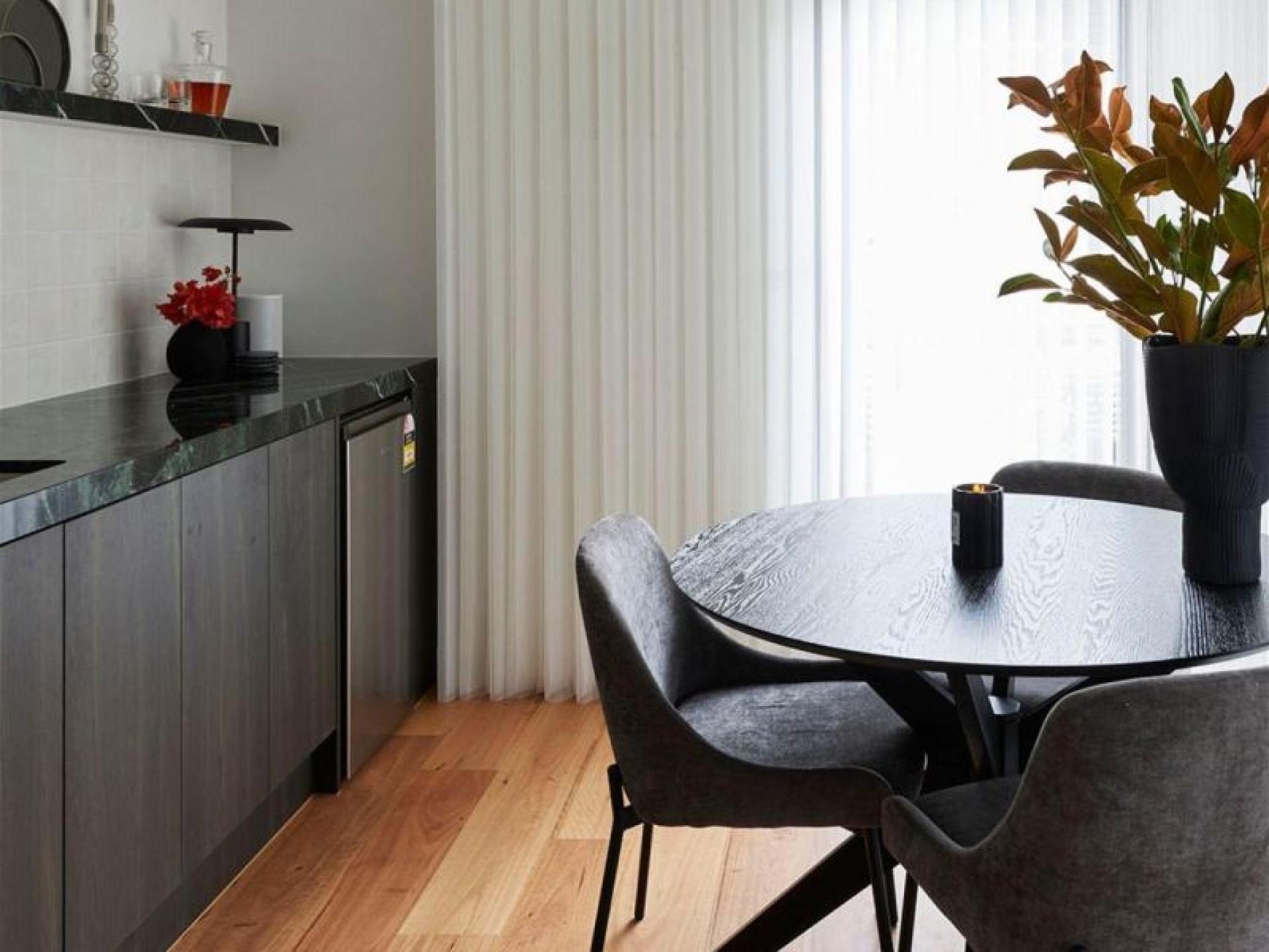 Highly Successful Flooring Business 652084 3
