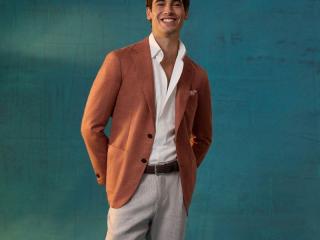 ​Iconic Australian National Clothing Brand – For Sale – 1945