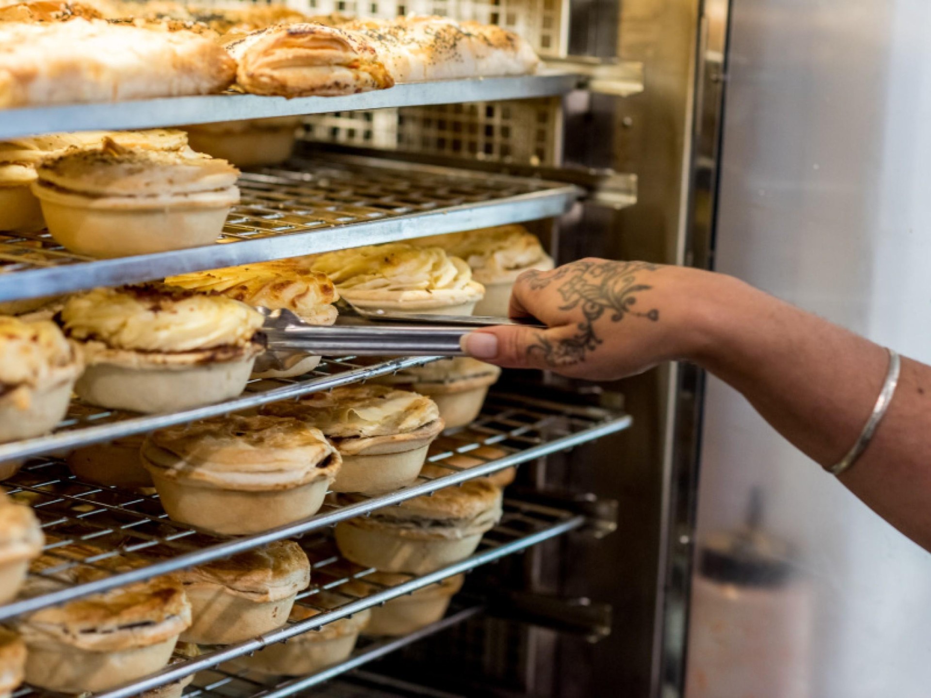 Busy Northside Bakery - 652345 3