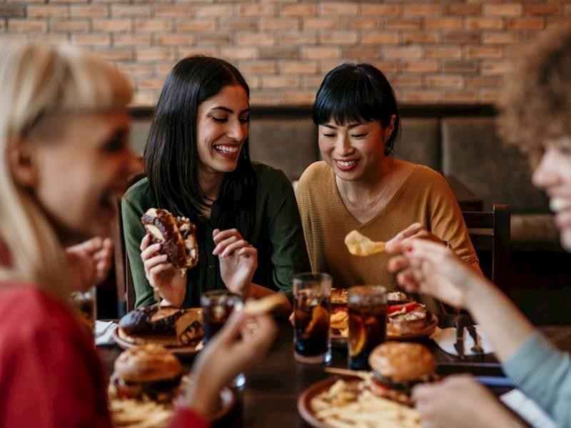 Thriving Corner Cafe In 652346 3