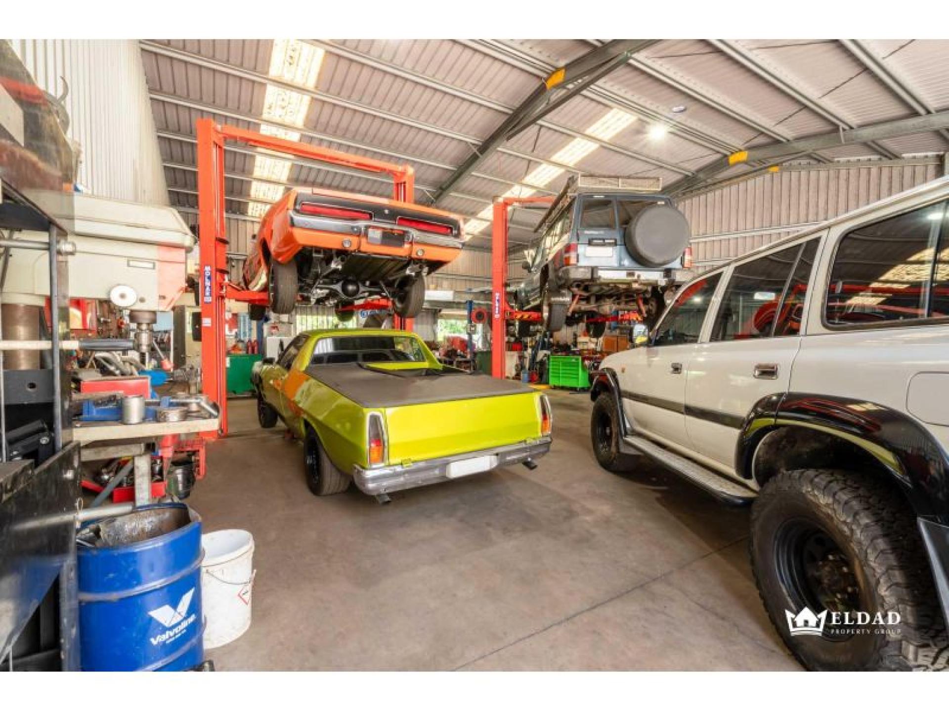 Multi-purpose/tenanted Commercial Units 652731 1