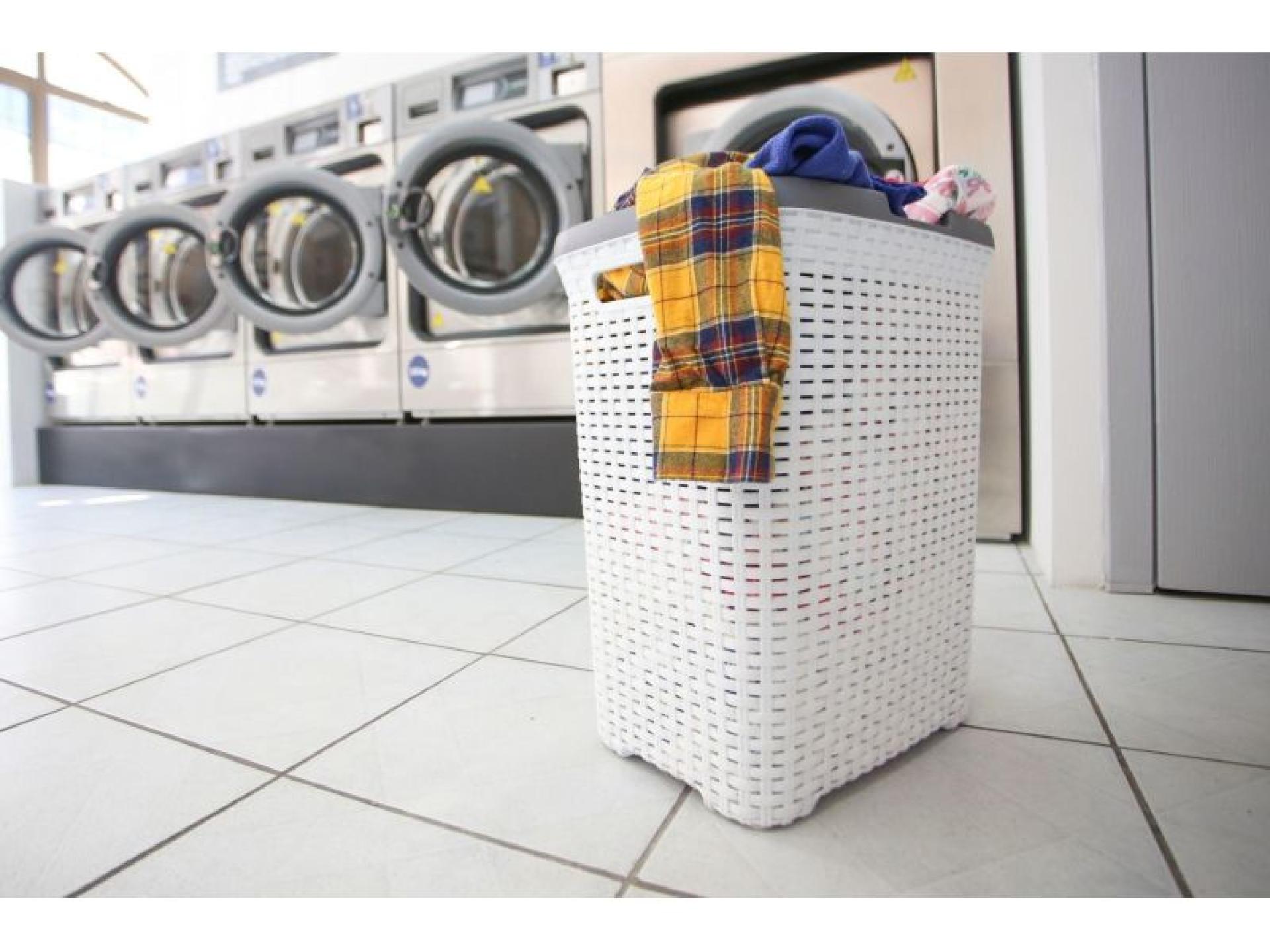 South Coast Laundrette 653285 2