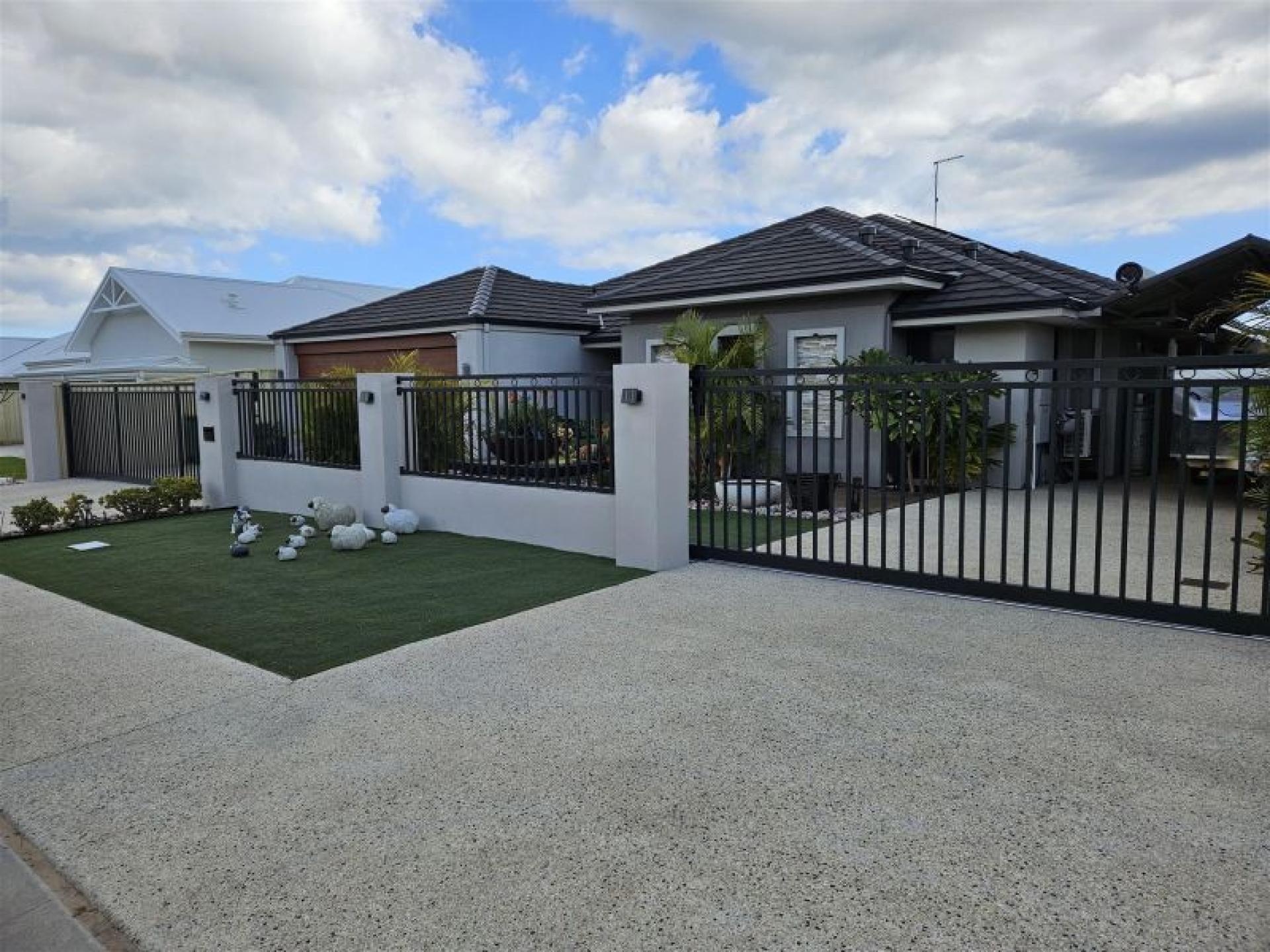 Home-based Pool Fence Business 653707 2