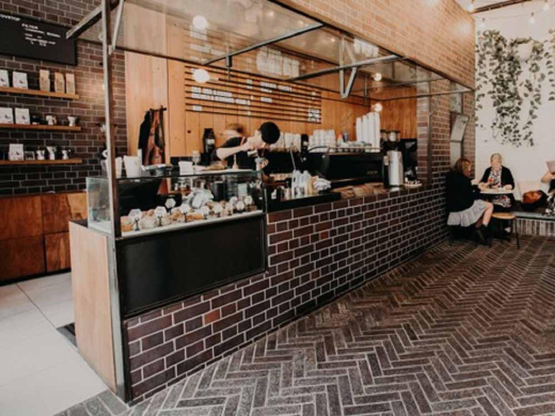 Well Established Carlton Cafe 653722 3