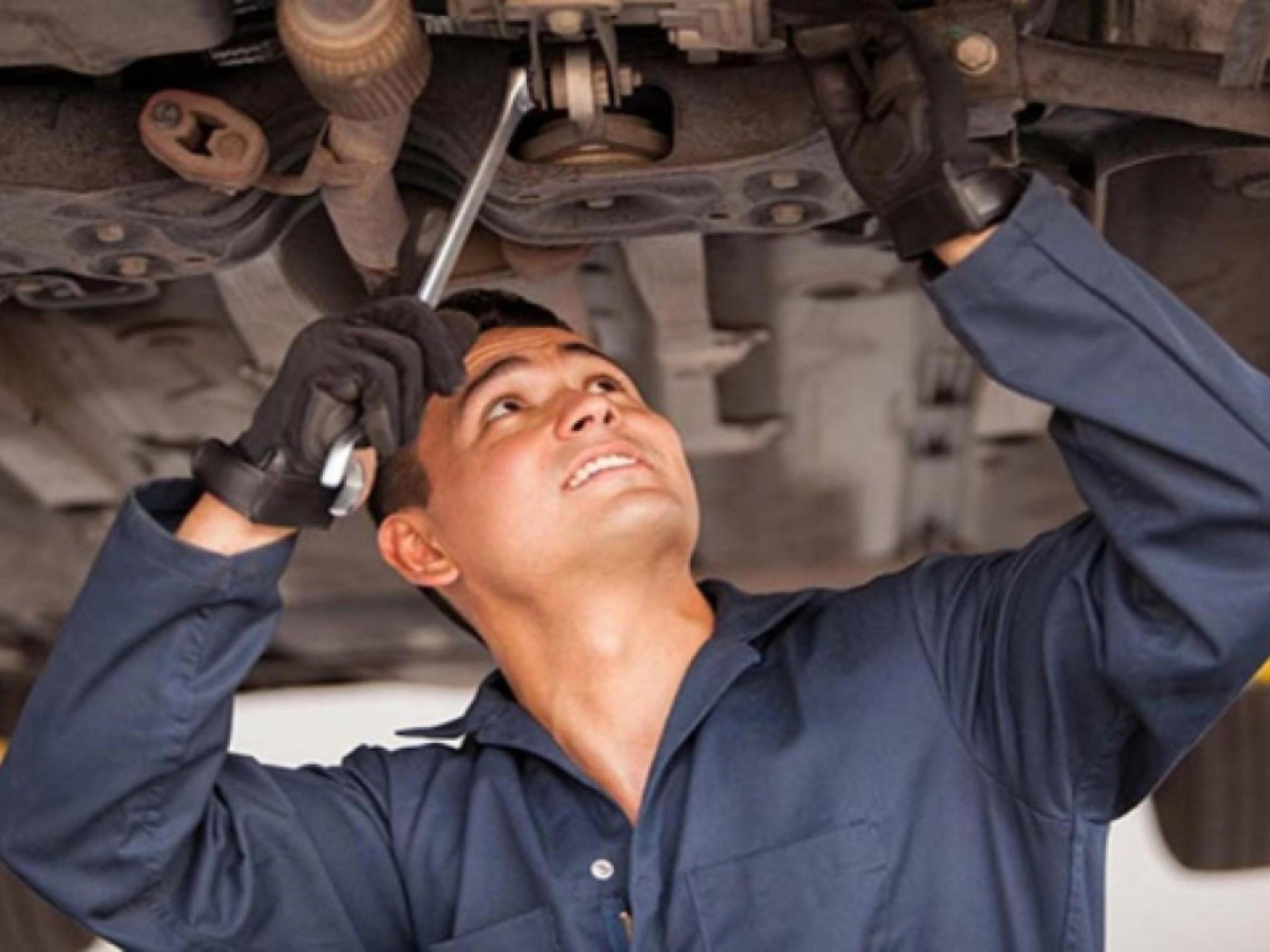 Automotive Mechanic Workshop And 654268 1