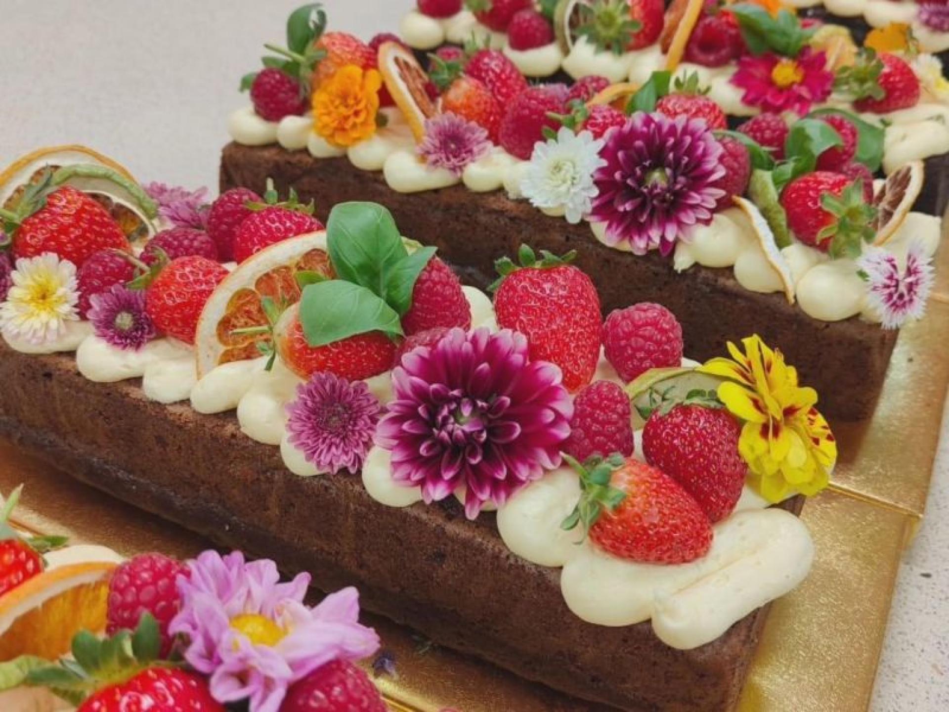 Edible Flowers Supplier – 654526 2