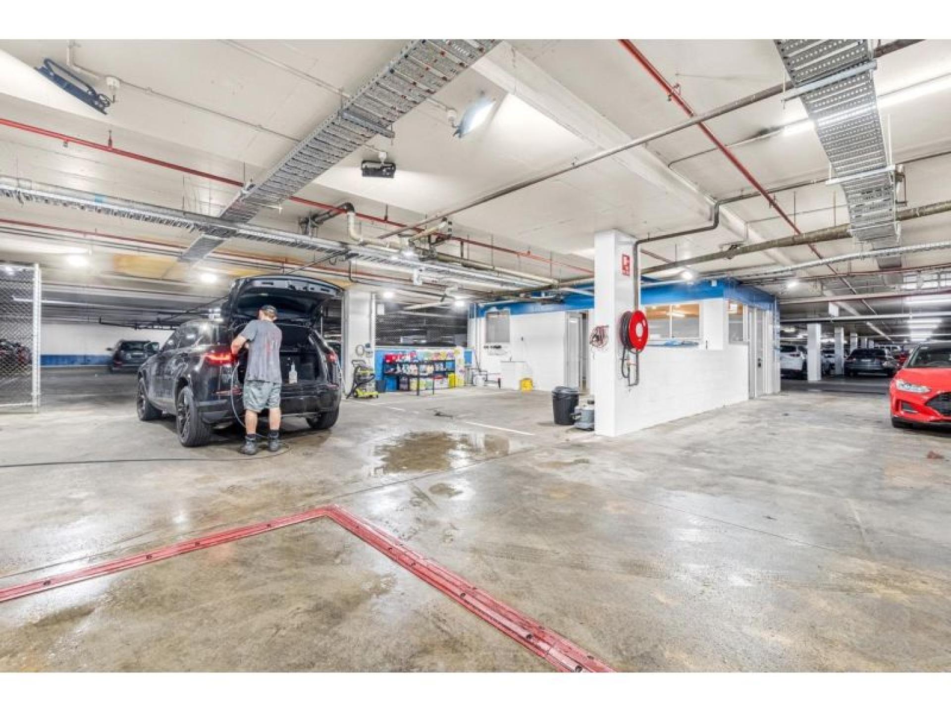 Car Detailing And Car 654666 2