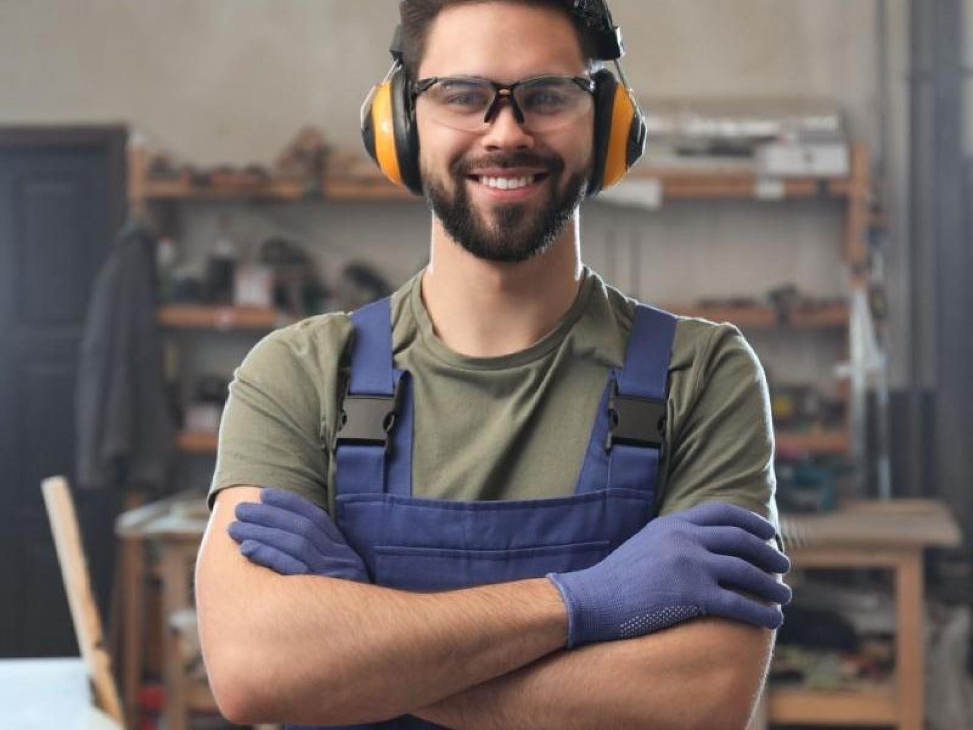 Trade Qualifications Rto. Resourced. 654713 2