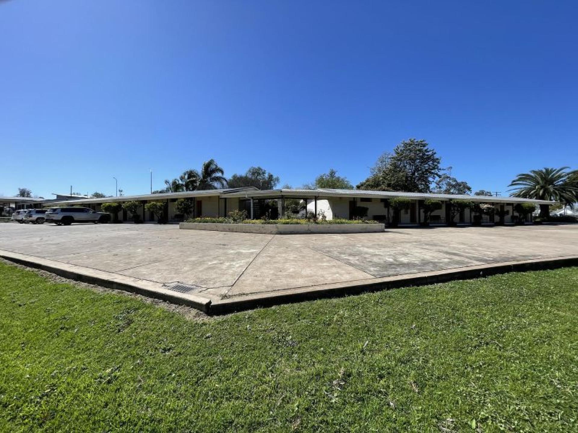Charming Historic Motel Three 654723 3