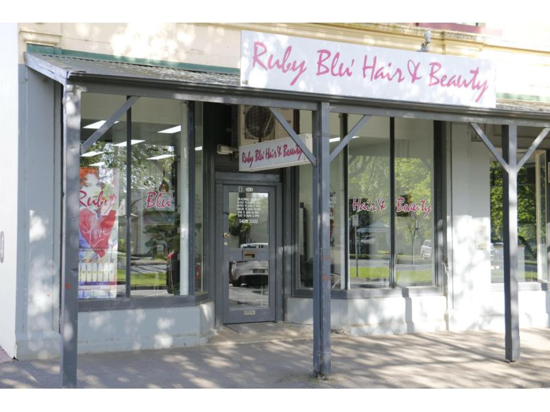Hair And Beauty Salon 654747 2