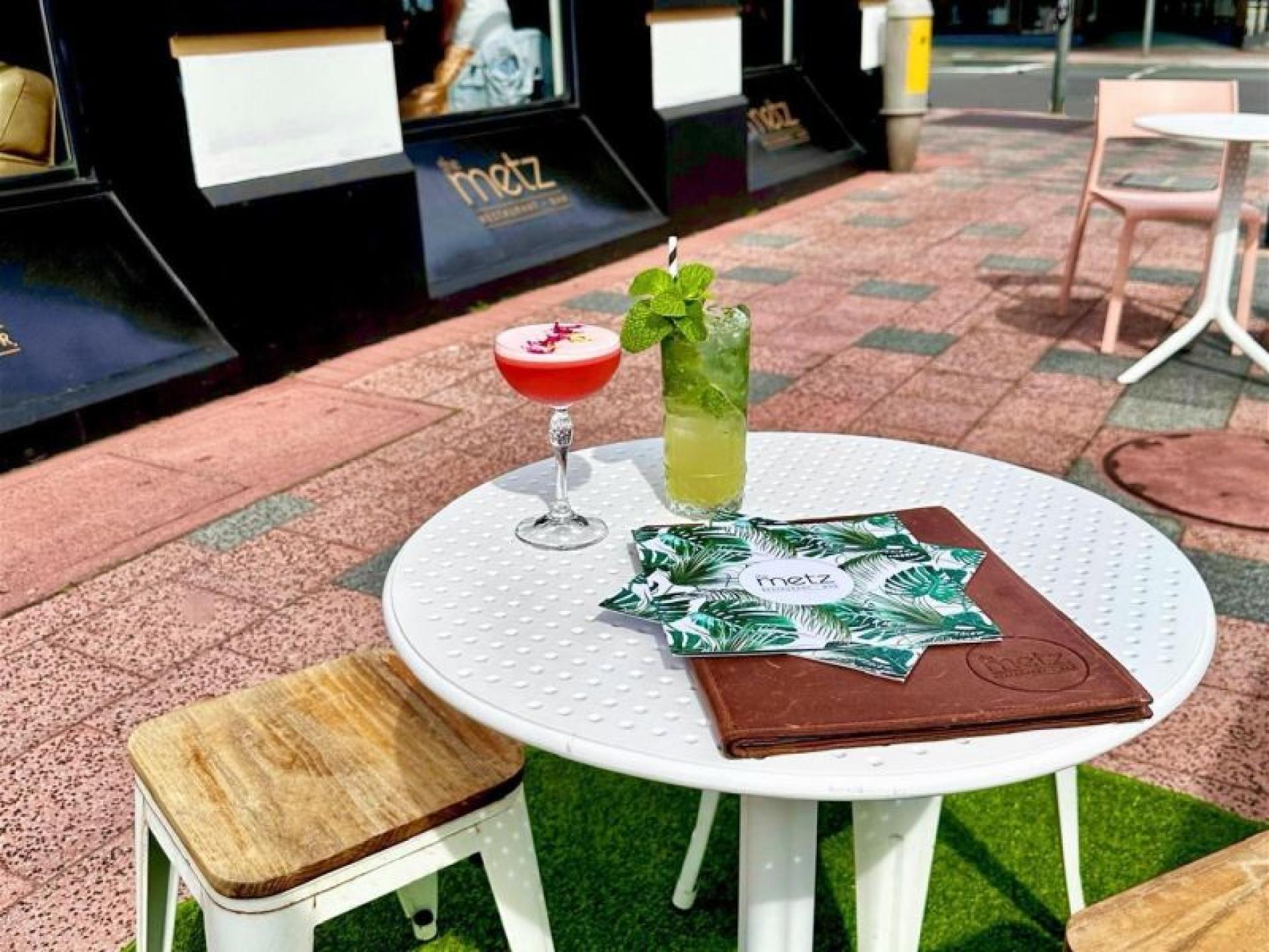 The Metz Restaurant & 655271 3