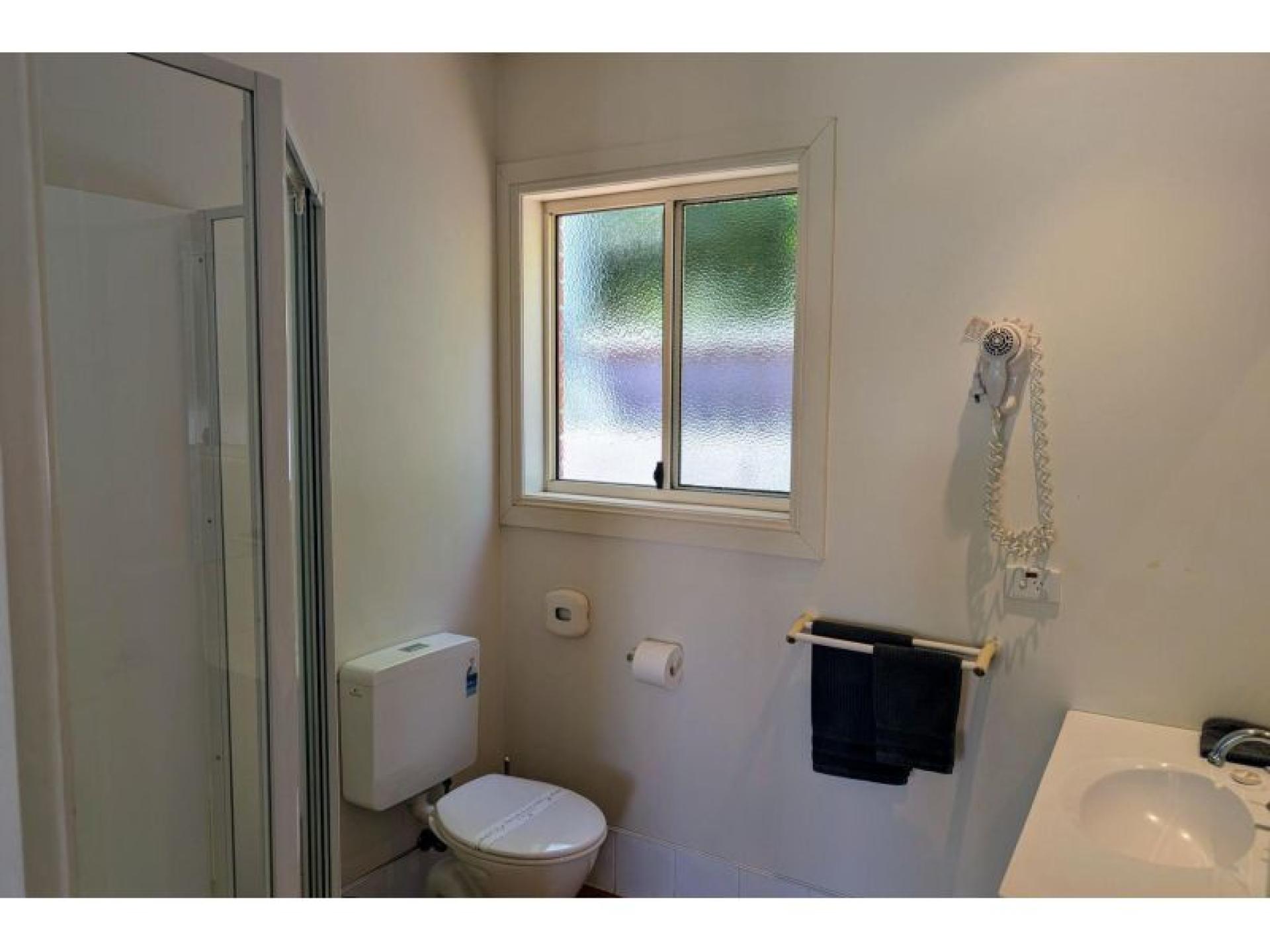 Goolgowi Motor Inn  656151 3