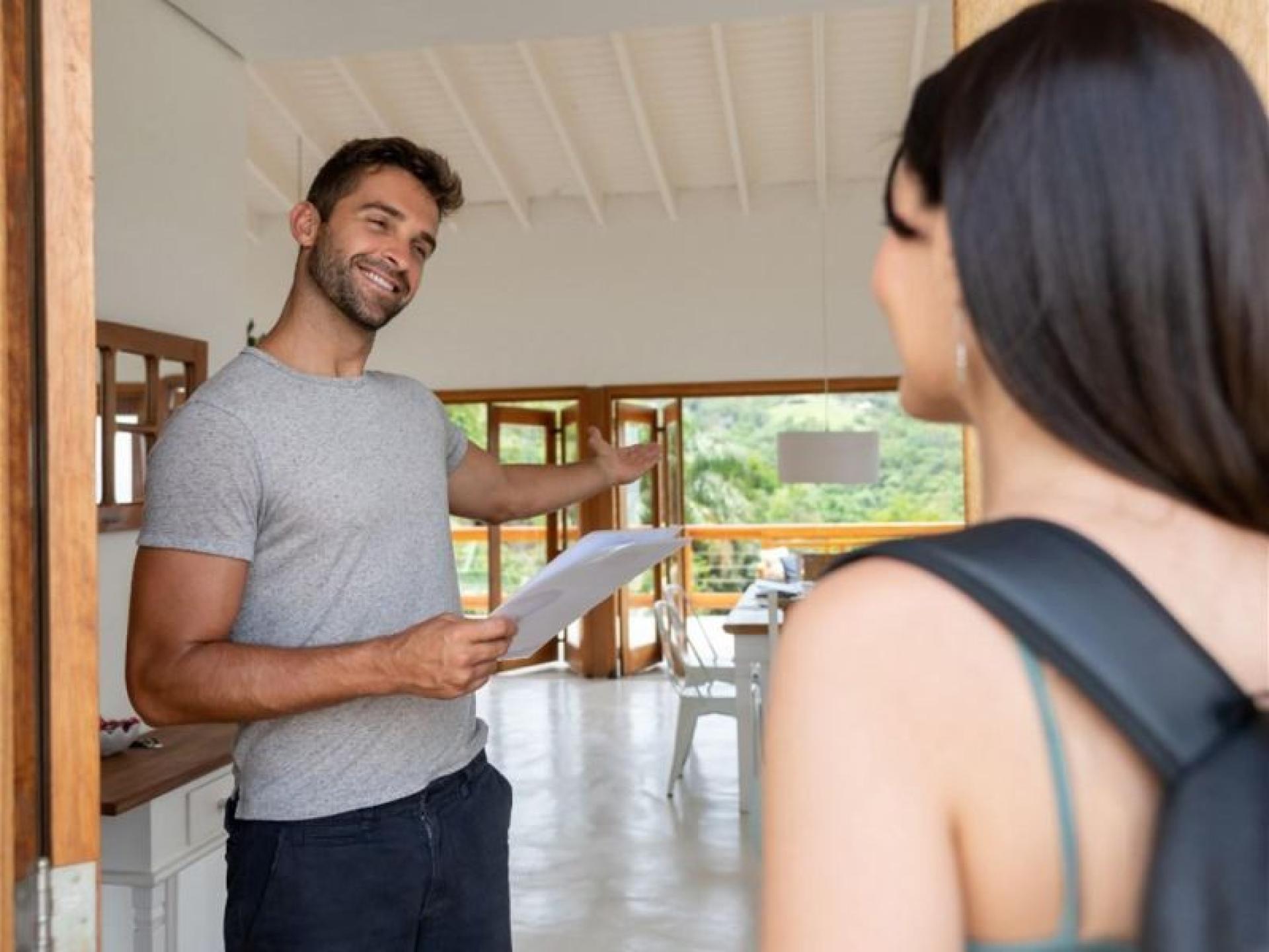 Short-term Accommodation Management - 656312 1