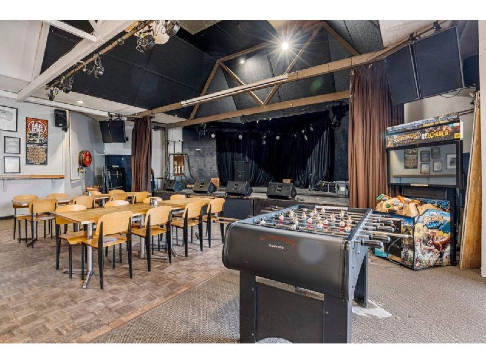 Sold - The Westernport 656332 3