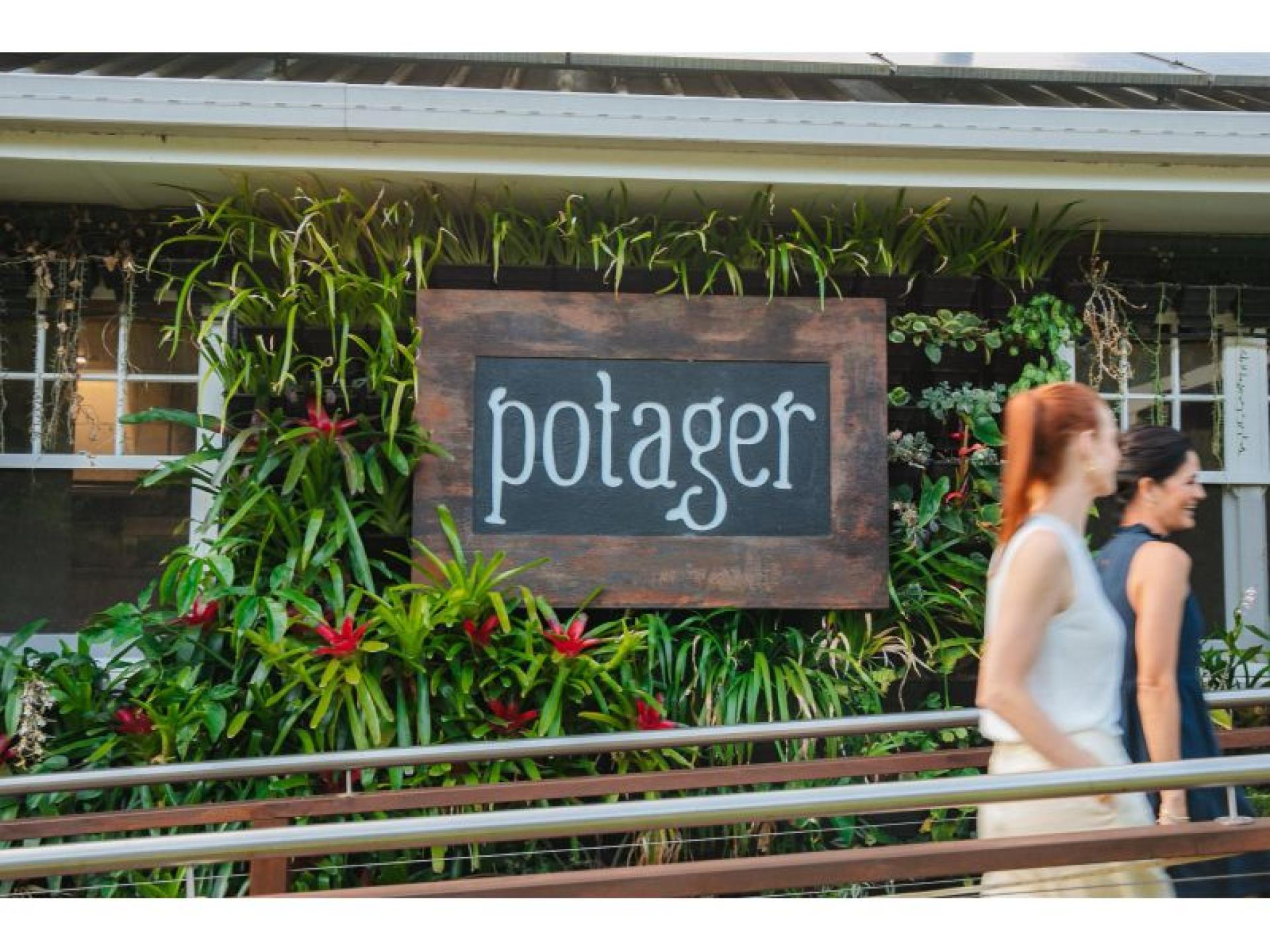 Under Offer ! Multi 656447 3