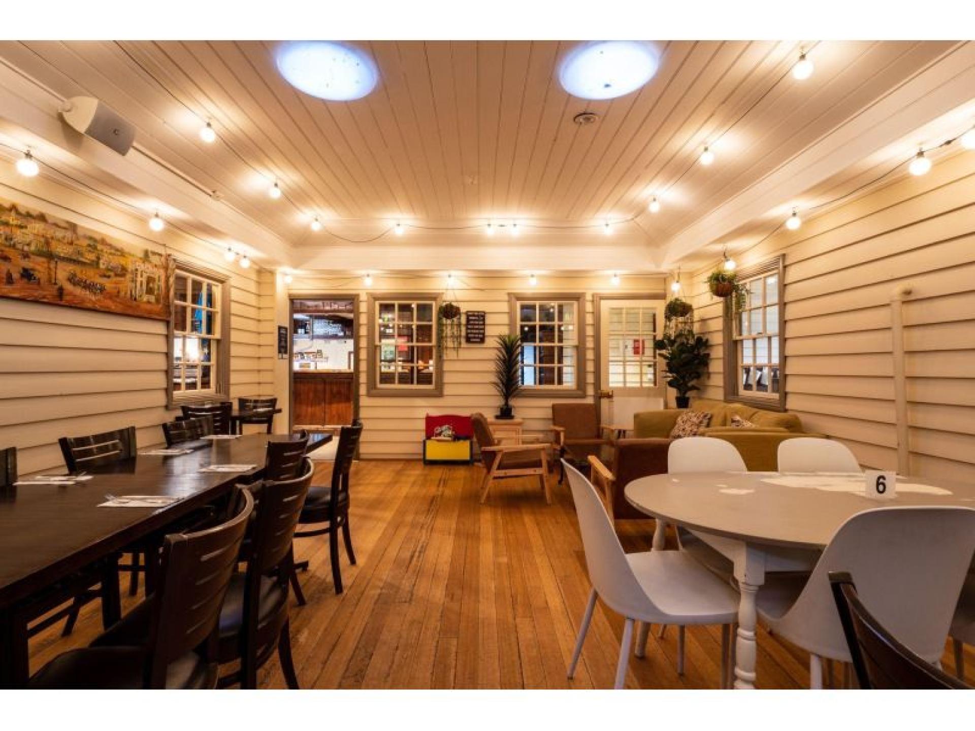 Axedale Tavern  656466 2