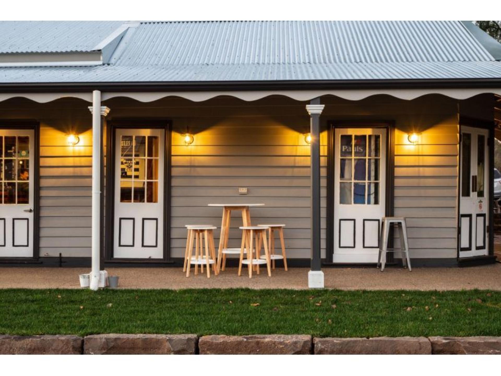 Axedale Tavern  656466 1