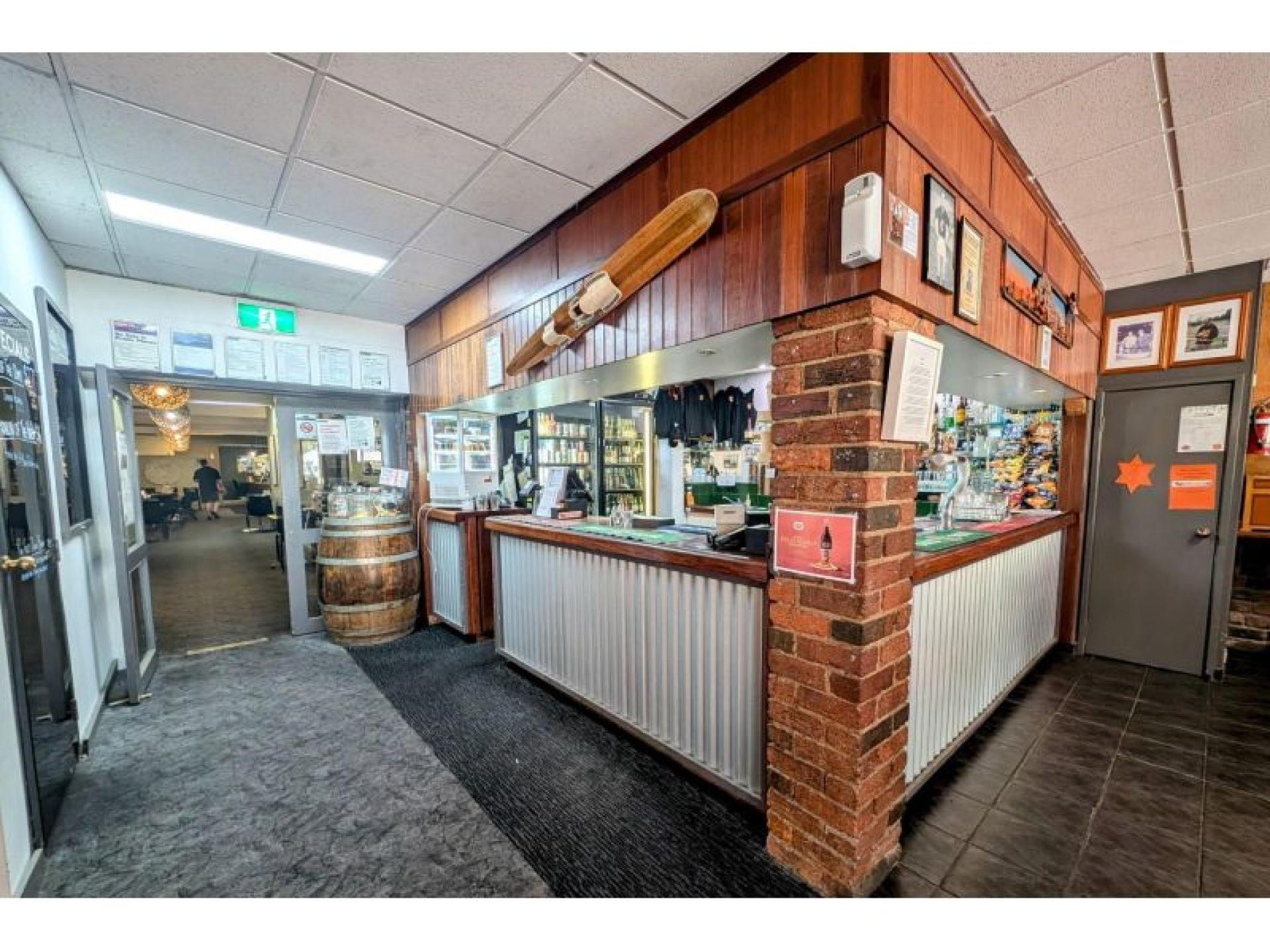 Bower Tavern Cohuna 657444 3