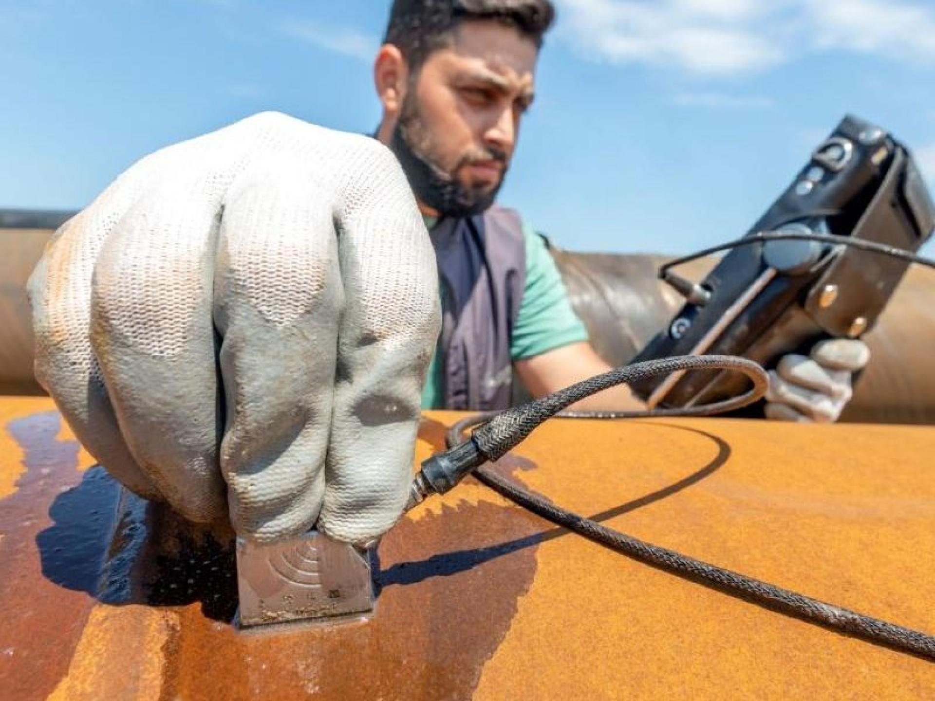 High Profits. Global Appeal 658444 2