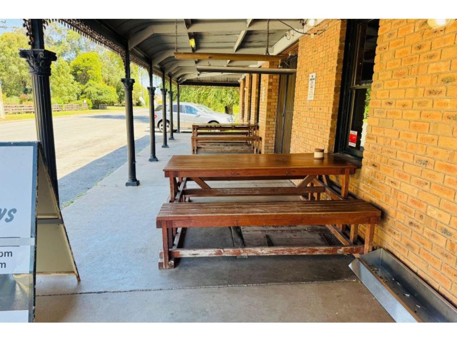 Sold - The Farmers 659083 3
