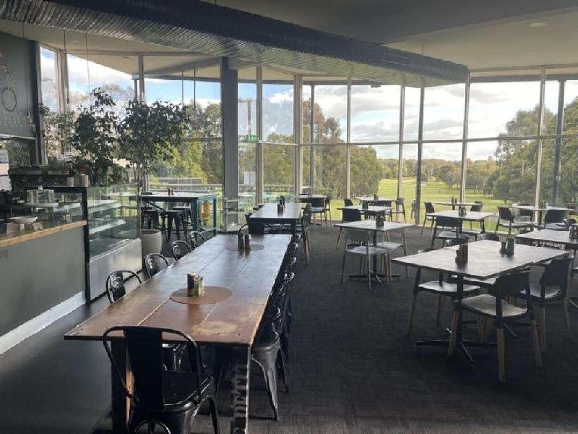 Under Offer - High-profit 659407 2
