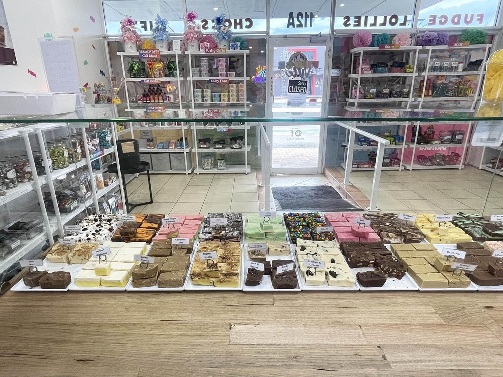 Fudgeville Confectionery Store - 659456 3