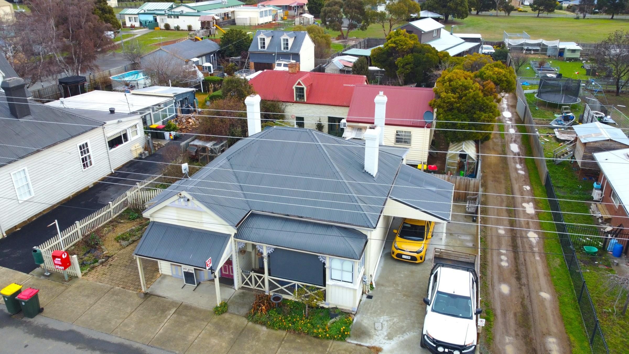 Under Contract Freehold Aus 659862 2